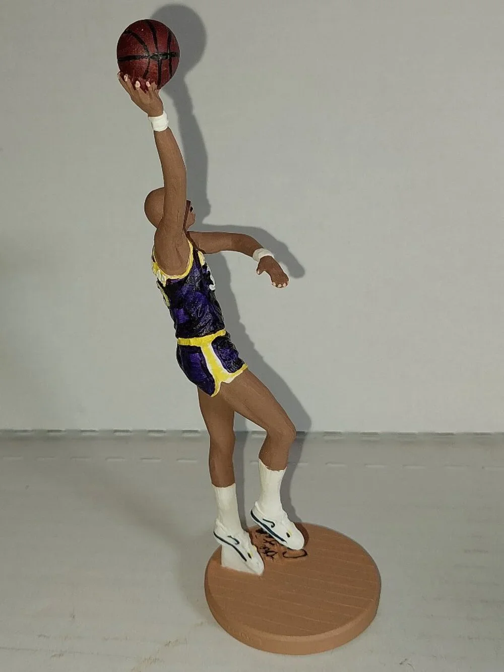 Gartlan USA Kareem Abdul-Jabbar 34 The Captain Figure with Purple Jersey